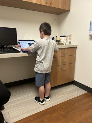 Keyboard was "locked" and she allowed my son to look at my images. Mini Dr Suyeishi!