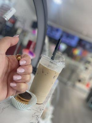 When you want pretty nails and a delicious snack... (the Argentinian empanadas are delicious!)