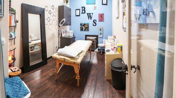 One of our suites setup for a Wax Artist.