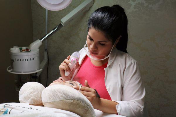 Franklin Salomon Beauty Salon