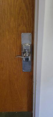 001 24 Hour Lockout Windward