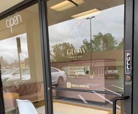 Glow Beauty Bar