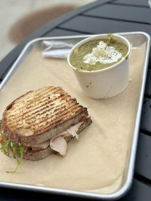 Half soup/sandwich Soup loaded with chicken was delicious