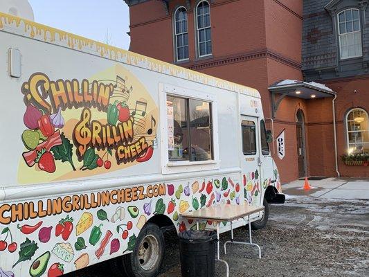 Chillin Grillin Cheez