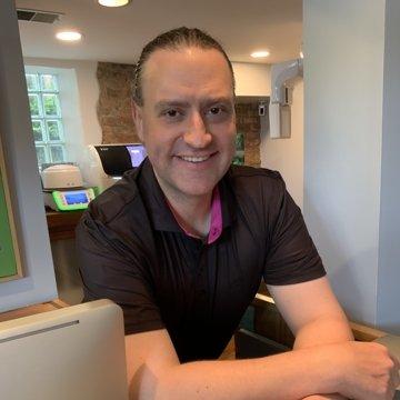 Dr. Adam Unterbrunner, Cosmetic Dentistry and Comprehensive Dentistry