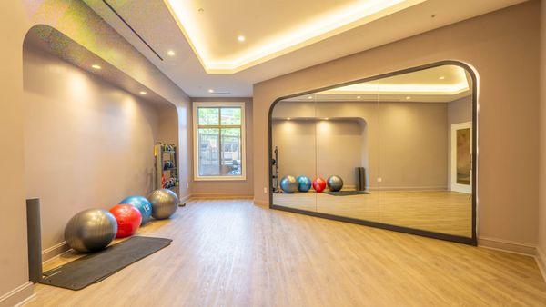 The Reserve at Clarendon Centre Apartments