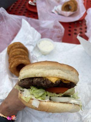 Cheeseburger and Onion rings