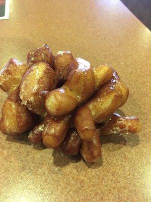 Pinecone!! Super bomb