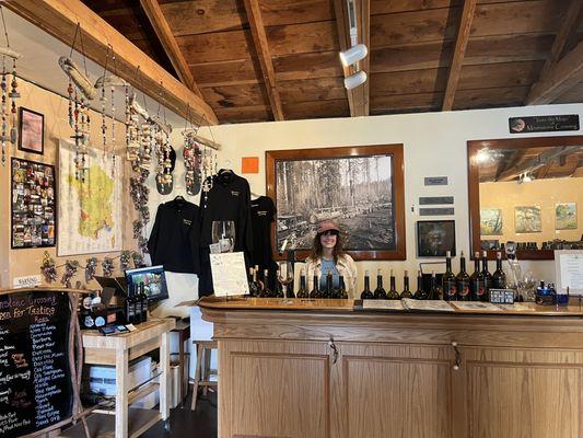 Moonstone Crossing Winery