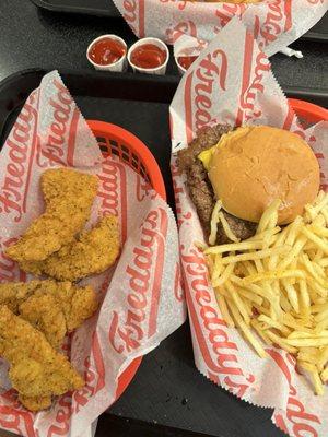 Freddy's Frozen Custard & Steakburgers