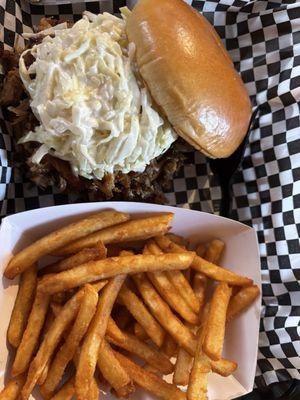 Pulled pork sandwich with fries