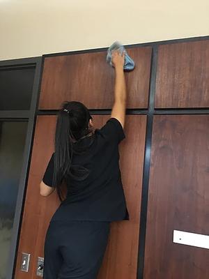 Crystal Clear Cleaning