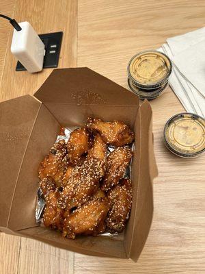 Chicken wings - 1 pound