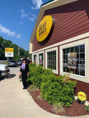 Tudor's Biscuit World