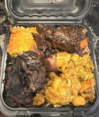 Mackey’s Caribbean Cuisine