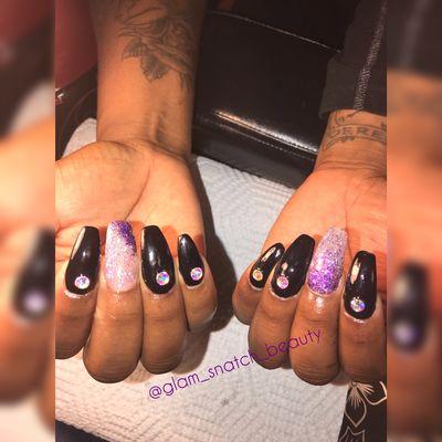 Nail glam service