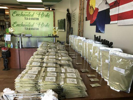 Many Kratom strains at your disposal.