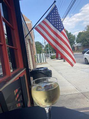 I love the ambiance, the prices, the music bath the vibe of the servers!!!.