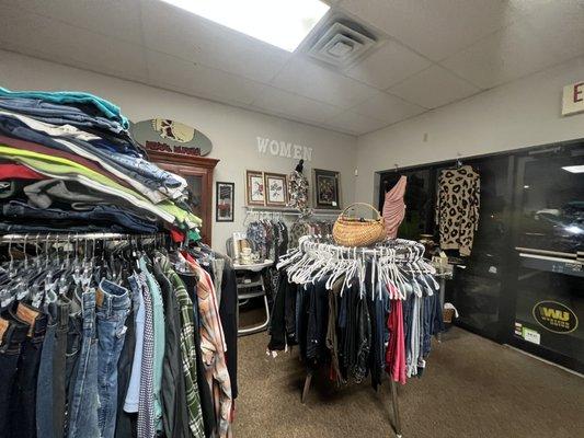 All in one consignment