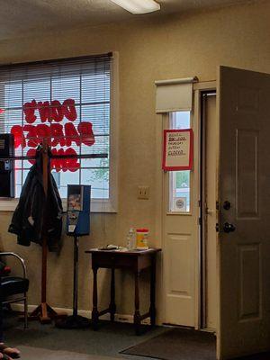 Corrected hours.  5am - 5pm.  Closed Thursday and Sunday.  See sign - 13 May 2022