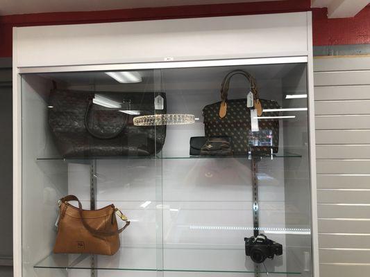 Pelican Pawn & Jewelry