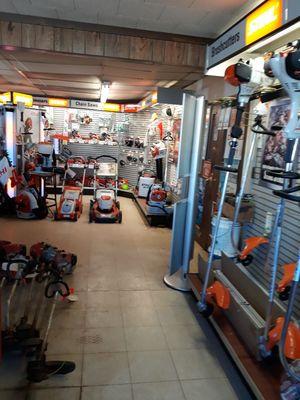 Acklin Lawn & Garden