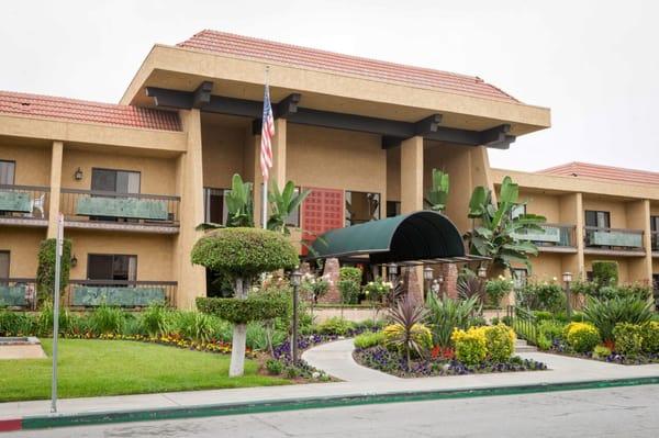 Arcadia Gardens Retirement Hotel