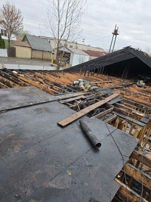 COMPLETE FIRE BURN HOUSE GET NEW UPLIFT