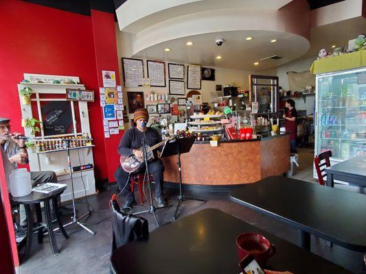 Live music on a Saturday