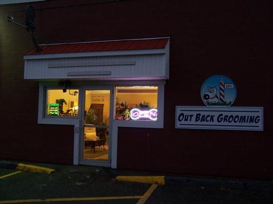 Lee's Outback Grooming