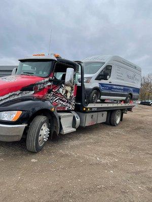 Collins Big Dog Towing & Recovery