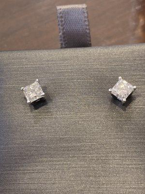 White gold princess cut diamond earrings