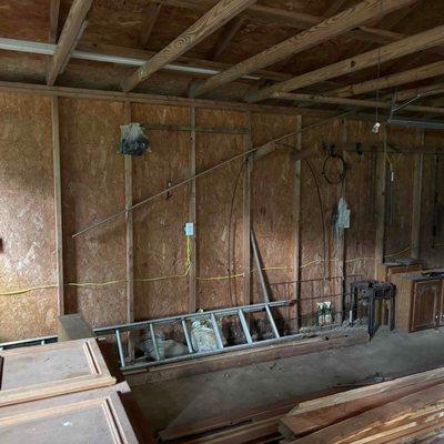 E & W ELECTRICAL SOLUTIONS LLC