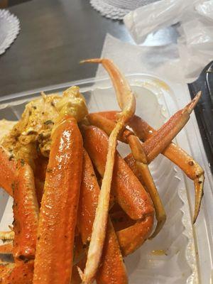 This is what was inside the long crableg I cracked open. I was very disappointed.