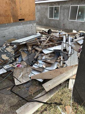 Tons Trash Out & Junk Removal