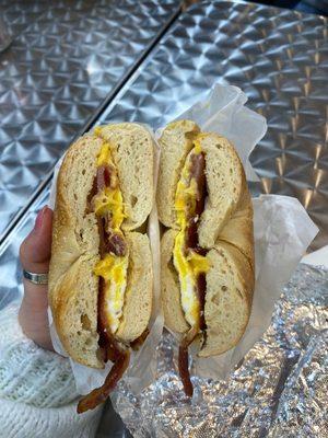 810 Deli & Cafe