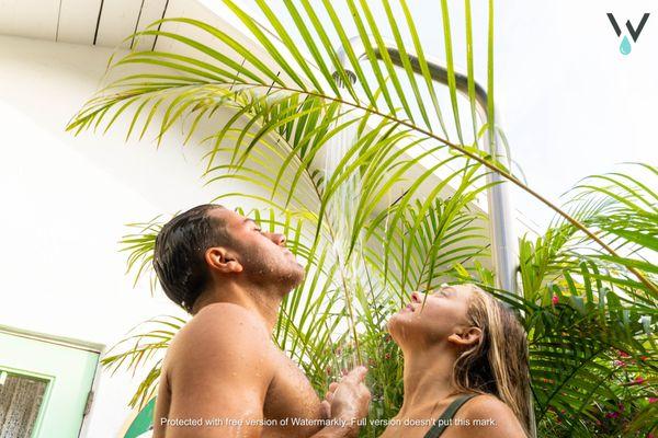 WATRLINE featuring: Original Shower 02