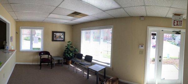 Waiting room in Olathe location