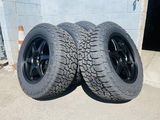 Rims and tires. Falken wildpeak