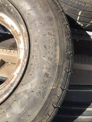 These guys Mounted a 14 in tire on a 14.5 in donut rim (unsafe and not recommended after finding out from another tire shop)