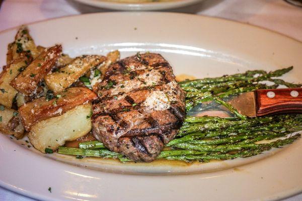 Maggiano's Little Italy