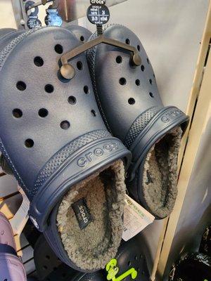 Lined crocks