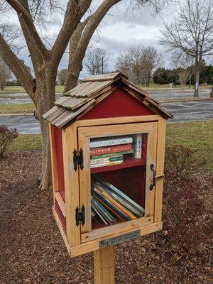 Little Free Library, 13620 Erwin Rd, Charlotte