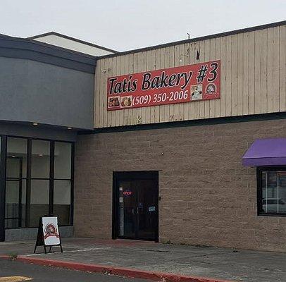 Right next to Planet Fitness and the buffet