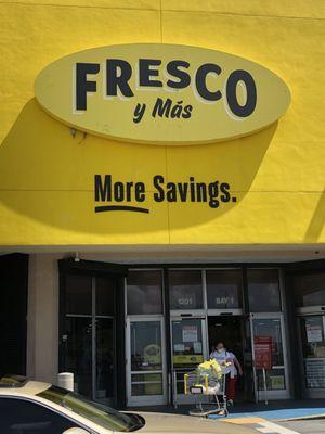 This Winn-Dixie is now a Fresco y Más.