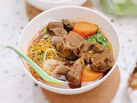 Pho Rowland Vietnamese Restaurant