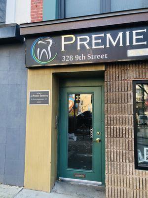 Premier Dentistry: Dr. Ifraim Agababayev