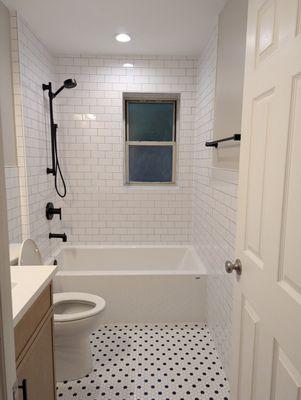 J & D Whirlpool Kitchen & Bath Outlet