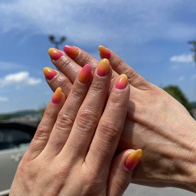 Apple Nails