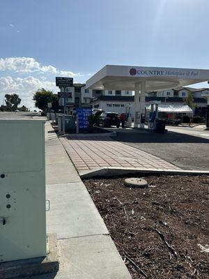 Country Marketplace and Fuel